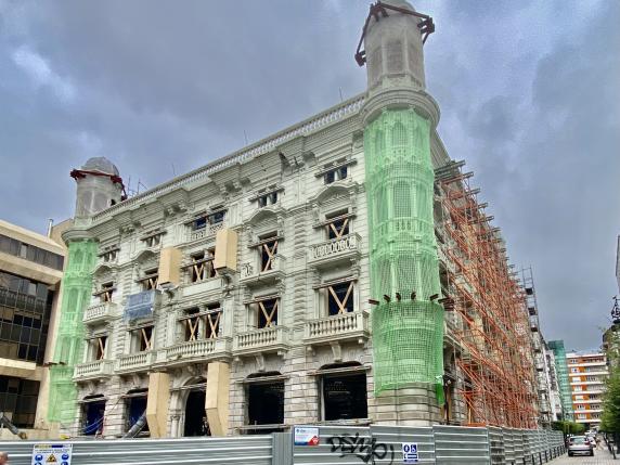 avance_obras_edificio_bancario_hernan_cortes_proyecto_pereda_1.jpg