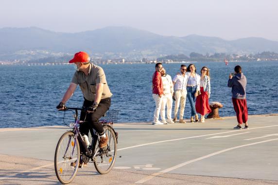 gente_paseo_maritimo_1.jpg