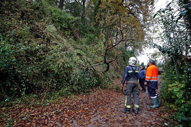 El 112 recibe 46 llamadas y gestiona 22 incidencias por la lluvia caída