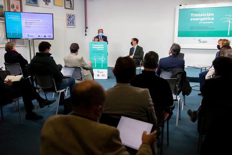 Revilla-Cantabria-apuesta-por-las-energias-renovables-pero-no-vamos.jpeg