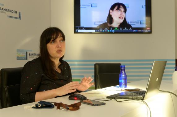 Más de 130 aulas de 16 centros participan este mes noemi_mendez_rp_presupuestos_7.jpg