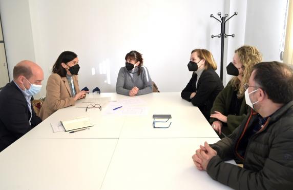 El Ayuntamiento financia un proyecto para potenciar el servicio de visita_cocemfe.jpg