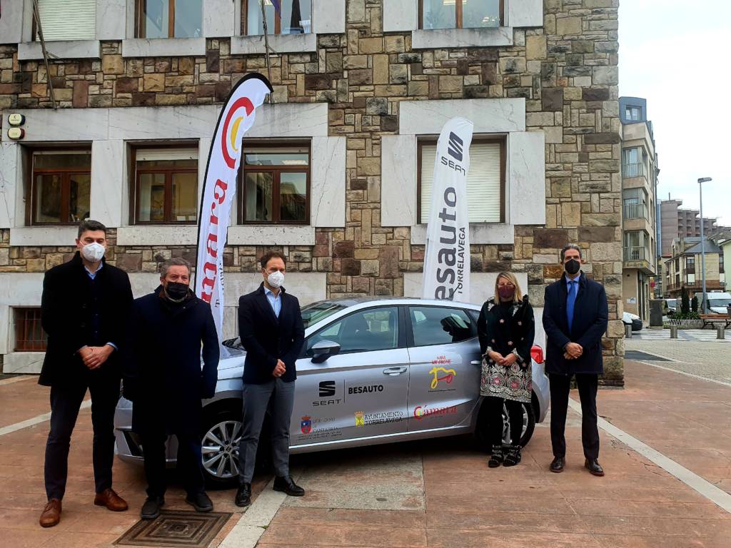 campaña Comprar en Torrelavega va sobre ruedas que consiste en el sorteo de un coche Seat Ibiza