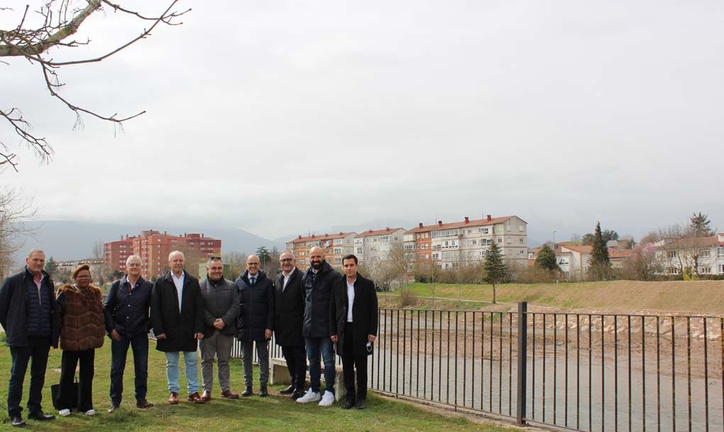 Alcaldes de la Ribera del Ebro reclaman obras de limpieza en el río como las ejecutadas en Reinosa