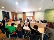 Los-alumnosas-del-Pintor-Escudero-Espronceda-piden-la-colaboracion-del.jpg