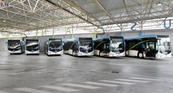 El Ayuntamiento adjudica el servicio de limpieza del TUS a foto_presentacion_6_buses_hibridos_agosto_2020-5.jpg