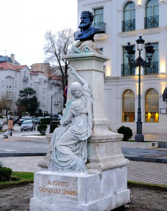 monumento_augusto_gonzalez_linares_restaurado_0_0.jpg