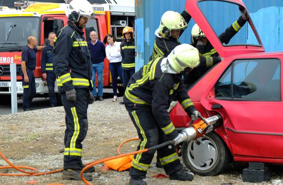 Los bomberos abrirán sus puertas el 25 de junio con noticias/imagen-asociada/2022/05/puertas_abiertas_bomberos_2017_2.jpg