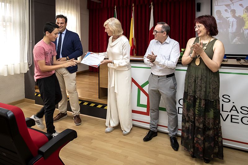 Cerca-de-500-alumnos-de-3o-y-4o-de-ESO.jpeg