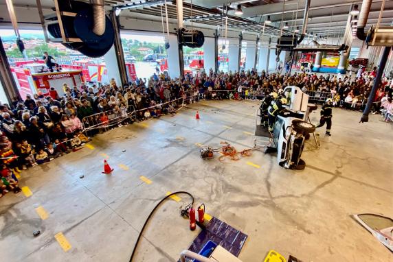 La alcaldesa asiste a la jornada de puertas abiertas de noticias/imagen-asociada/2022/06/puertas_abiertas_bomberos_junio_2022_1.jpg