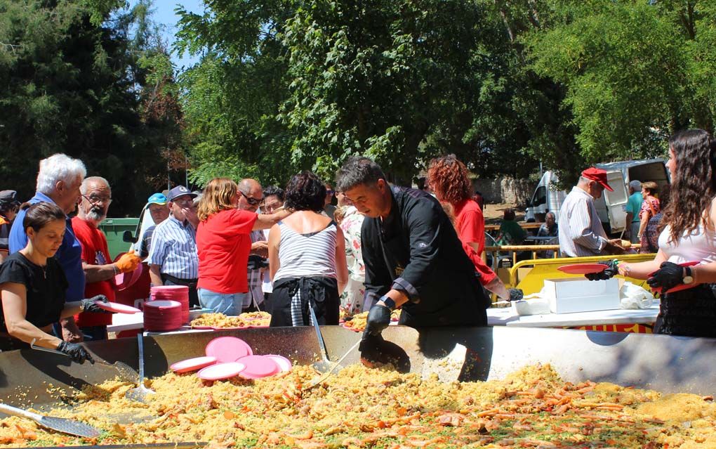 Campurriano-ausente-paella.jpg El Dia del Campurriano Ausente renace en una jornada protagonizada por la cultura popular