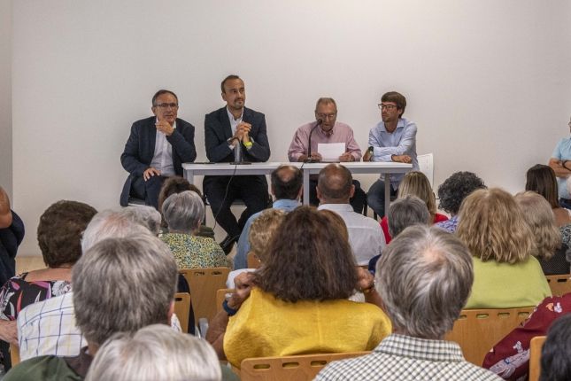 Inaugurado-el-nuevo-Centro-de-Mayores-Ramiro-Bustamante-de-La.jpg