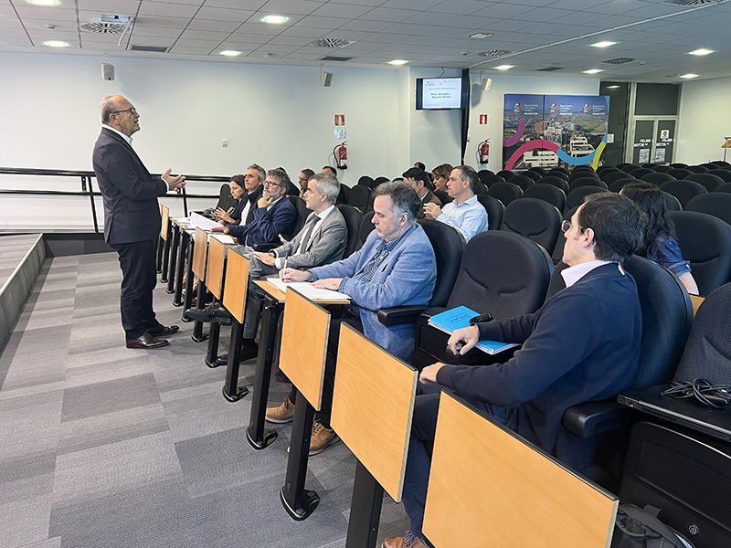 Industria-incorpora-las-aportaciones-de-la-CEOE-al-Plan-de.jpeg