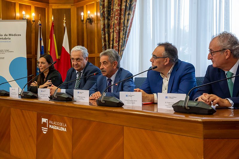 Revilla-asegura-que-Espana-cuenta-con-una-sanidad-envidiable-gracias.jpeg