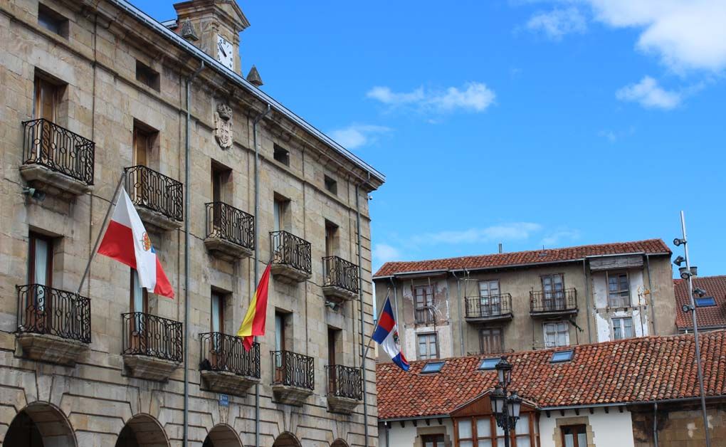 Ayuntamiento-nueva.jpg Reinosa baja el impuesto de vehículos