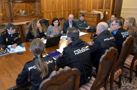 noticias/imagen-asociada/2022/11/reunion_junta_seguridad_noviembre_2022_1.jpg