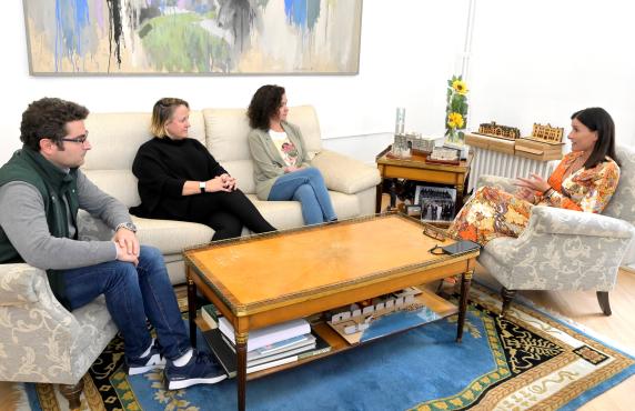 noticias/imagen-asociada/2022/11/bienvenida_trabajadoras_oficina_asuntos_europeos.jpg