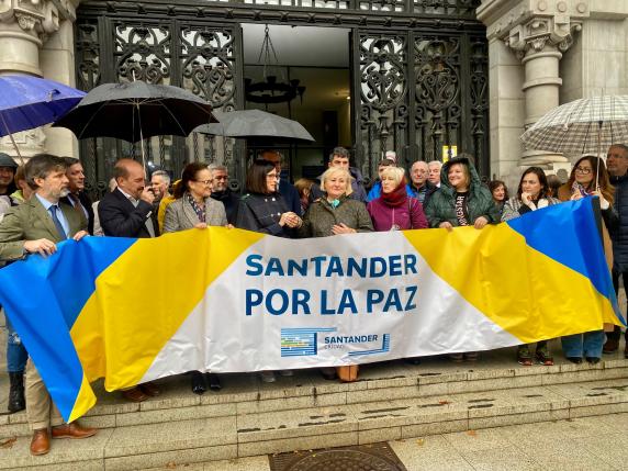 noticias/imagen-asociada/2022/11/minuto_de_silencio_ucrania_noviembre_2022_2.jpg
