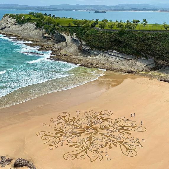 Obra de Quirze en Mataleñas - mandala más grande del mundo