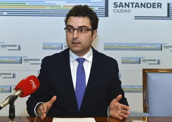 Los telecentros de Cazoña y Tabacalera impartirán 8 cursos en noticias/imagen-asociada/2022/11/daniel_portilla_presentacion_presupuesto_empleo_2020.jpg