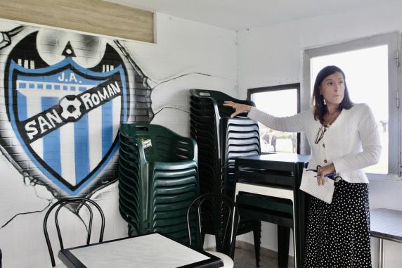 noticias/imagen-asociada/2022/11/visita_inicio_obra_campo_futbol_san_roman_5.jpg