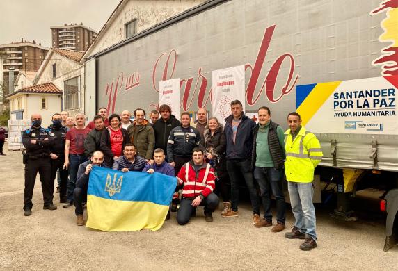 Campaña de ayuda humanitaria a Ucrania en el Mercado de noticias/imagen-asociada/2022/12/quinto_camion_ucrania.jpg