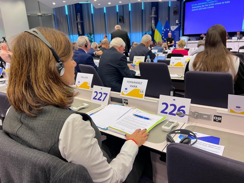 Cantabria-participa-en-Bruselas-en-el-debate-sobre-la-crisis.jpeg