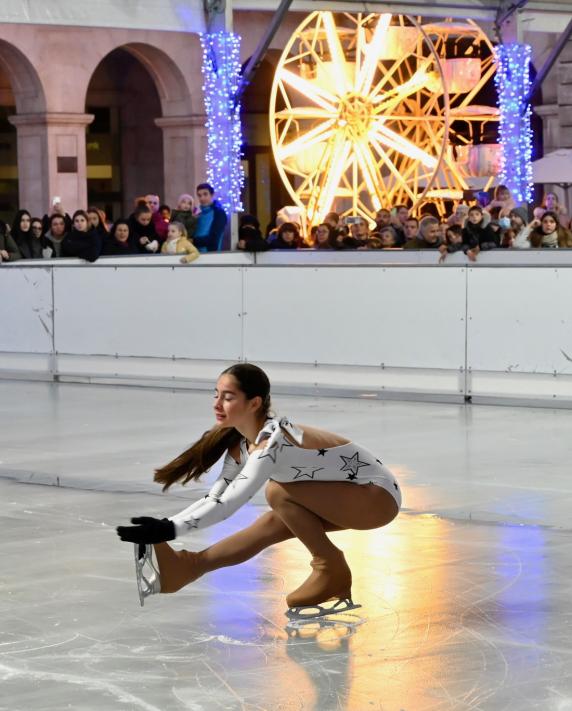 noticias/imagen-asociada/2022/12/pista_de_hielo_2022.jpg