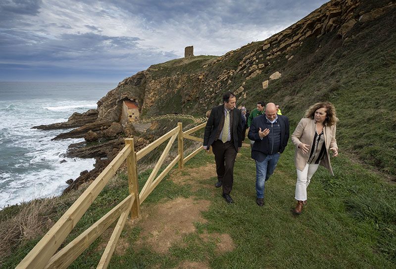 Obras-Publicas-mejora-la-senda-peatonal-de-acceso-a-la.jpeg