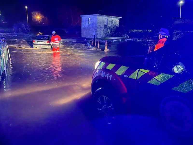 El 112 recibe 151 llamadas y gestiona 98 incidencias provocadas por la lluvia y el viento