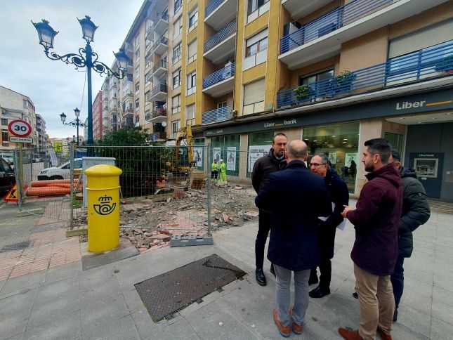 Iniciadas-las-obras-de-remodelacion-de-la-calle-Julian-Ceballos.jpg
