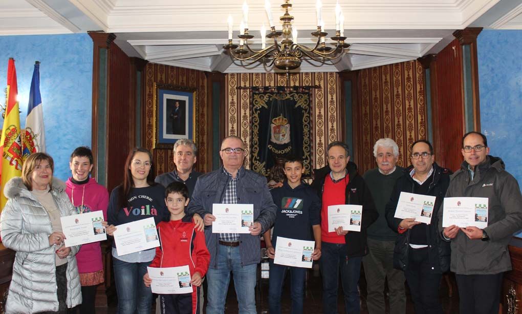 Premios-Rally-Foto-Navi-Comerc-23.jpg Entrega de premios del Rally Fotográfico navideño “Comercio y Hostelería de Reinosa”