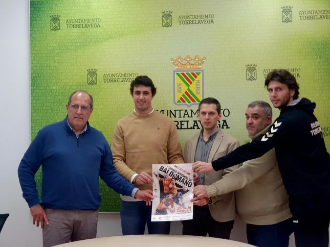 Presentado-el-I-Torneo-Invernal-de-Balonmano-Ayuntamiento-de-Torrelavega.jpg
