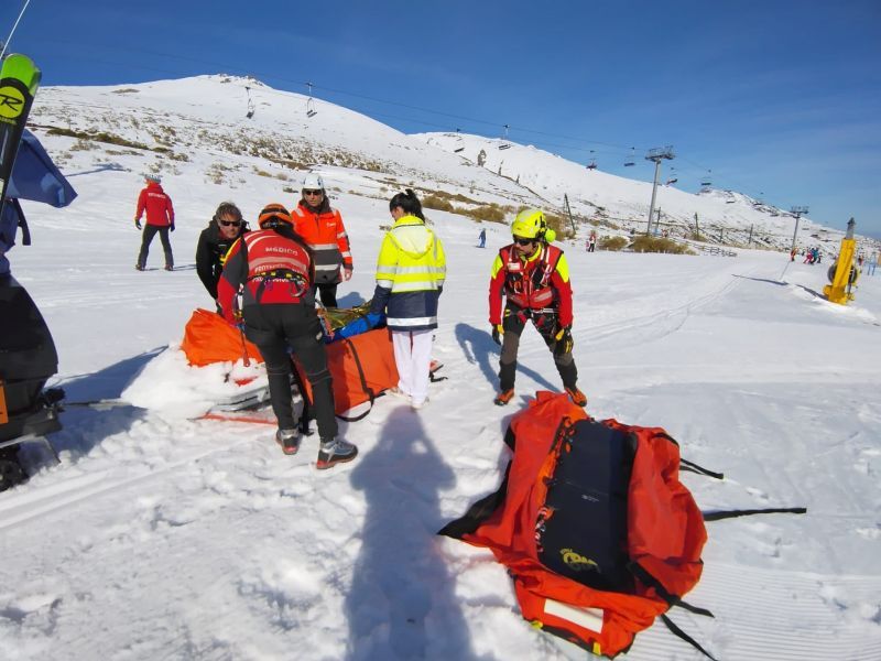 Herido grave un joven de 20 años tras una caída Herido grave un joven de 20 años tras una caída en Alto Campoo