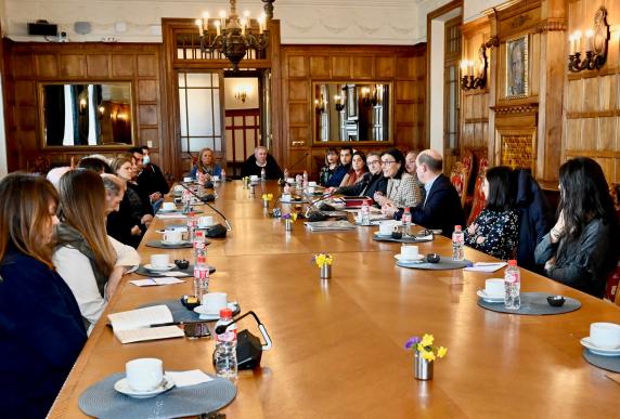 noticias/imagen-asociada/2023/02/presentacion_plan_inclusion_social_santander_3.jpg