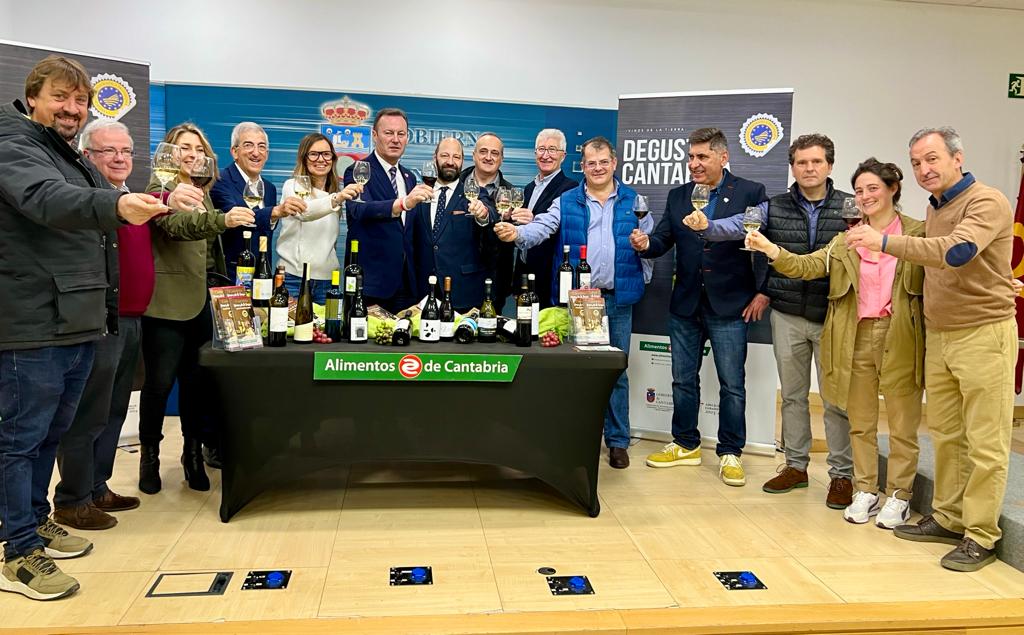 El-Gobierno-lanza-una-campana-para-promocionar-los-vinos-con.jpeg
