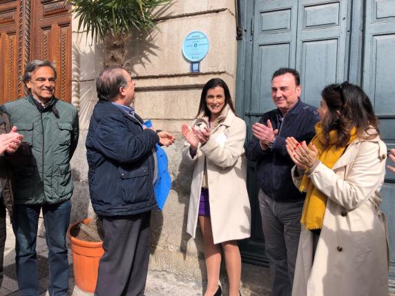 noticias/imagen-asociada/2023/03/descubrimiento_placa_atilano_rodriguez.jpg