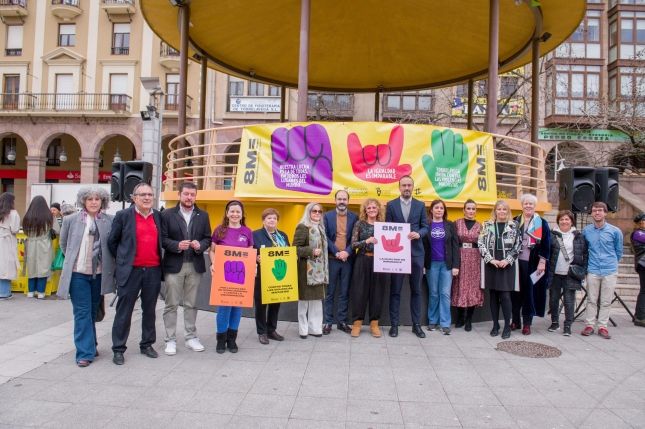 La-lectura-del-Manifiesto-del-Consejo-de-la-Mujer-acto.jpg