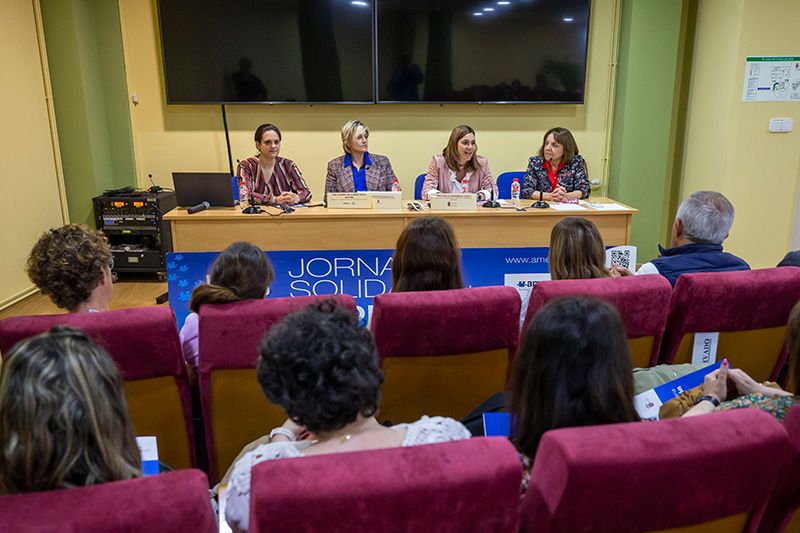 La-consejera-de-Presidencia-aboga-por-divulgar-la-mediacion-como.jpeg