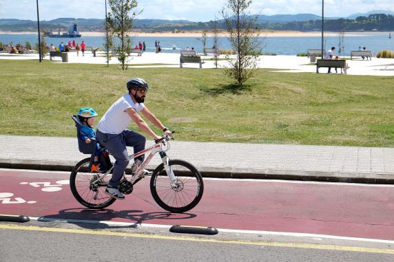 Santander aprueba la segunda convocatoria de subvenciones para la compra noticias/imagen-asociada/2023/05/carril_bici.jpg