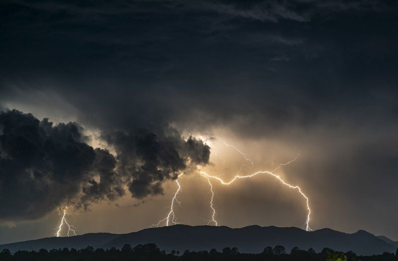 El interior de Cantabria estará el sábado en aviso amarillo por lluvia y tormentas