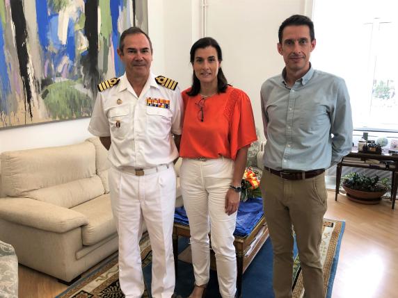 La alcaldesa recibe al nuevo comandante naval de Santander Jorge noticias/imagen-asociada/2023/07/alcaldesa_con_comandante_naval_jorge_hernandez_1.jpg