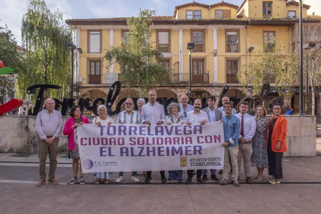 Torrelavega-se-suma-al-Dia-Mundial-del-Alzheimer-y-ratifica.jpg