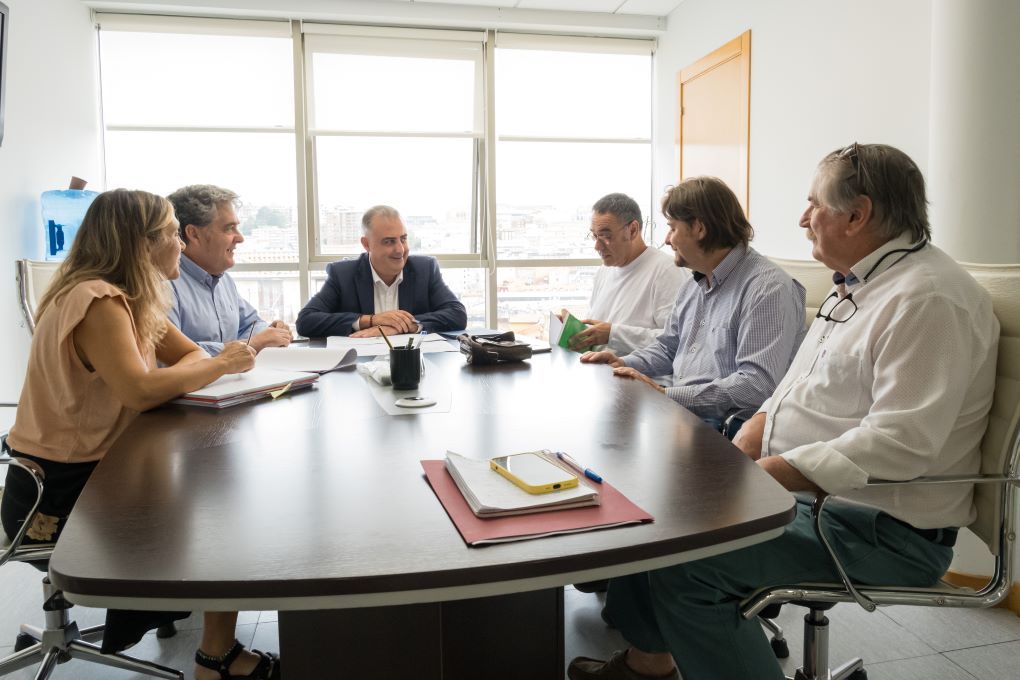 Fomento se compromete a agilizar los trámites para ensanchar el puente sobre el río Híjar