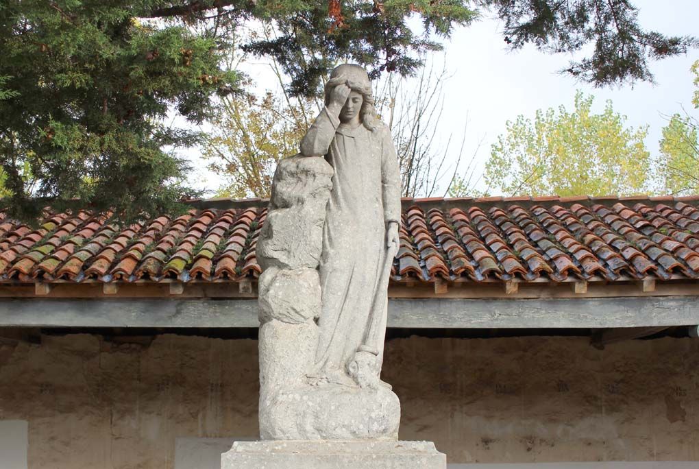 Ampliación del horario de visita de los cementerios municipales