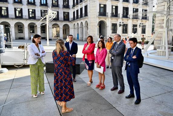 noticias/imagen-asociada/2023/10/inauguracion_exposicion_leonardo_da_vinci_caixa.jpg