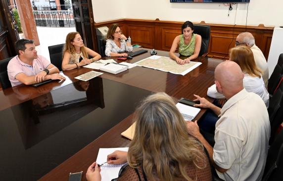 noticias/imagen-asociada/2023/10/reunion_con_vecinos_corbanera.jpg