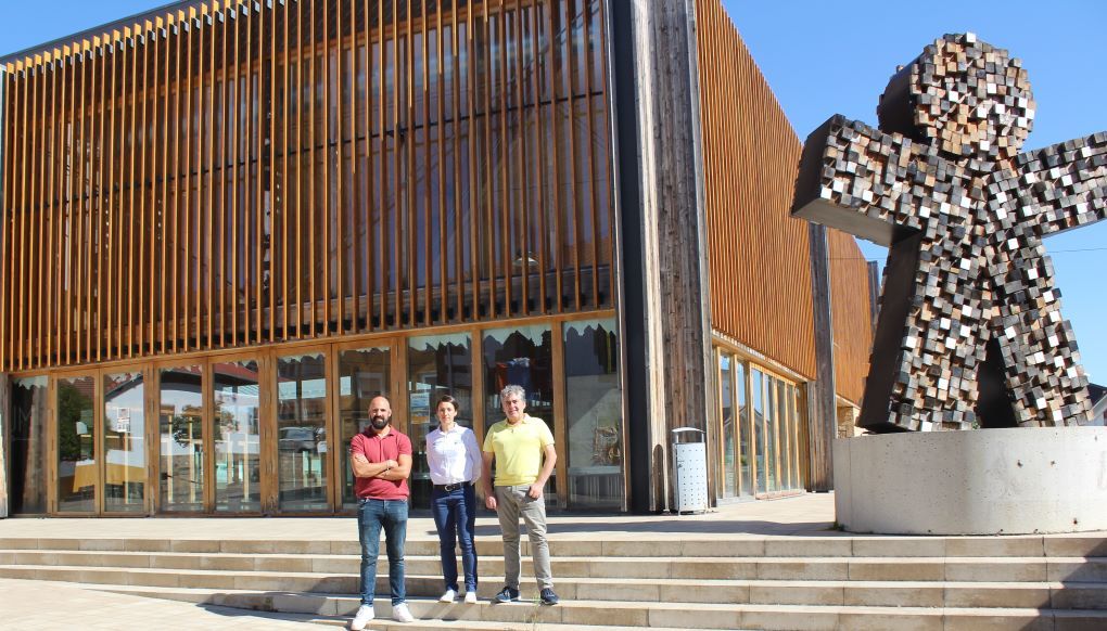 Recepción municipal a la reinosana Sonia Sanz antes de participar en el Reto Pelayo Vida