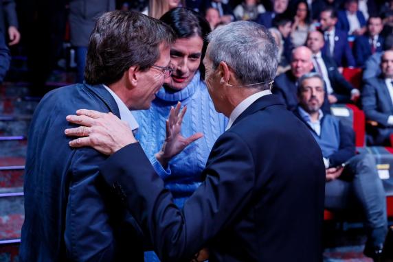 noticias/imagen-asociada/2023/12/presentacion_vuelta_a_espana_2024_1.jpg