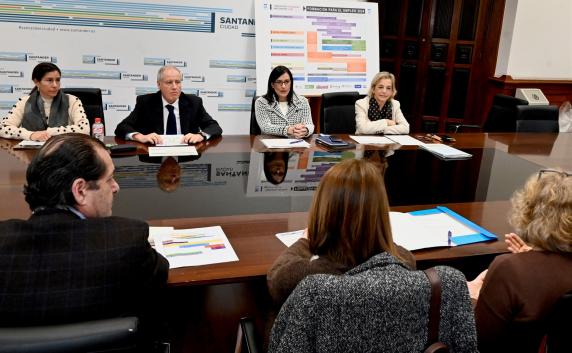 Cerca de 2.200 personas se beneficiarán del Plan de Formación noticias/imagen-asociada/2024/03/plan_formacion_para_el_empleo.jpg